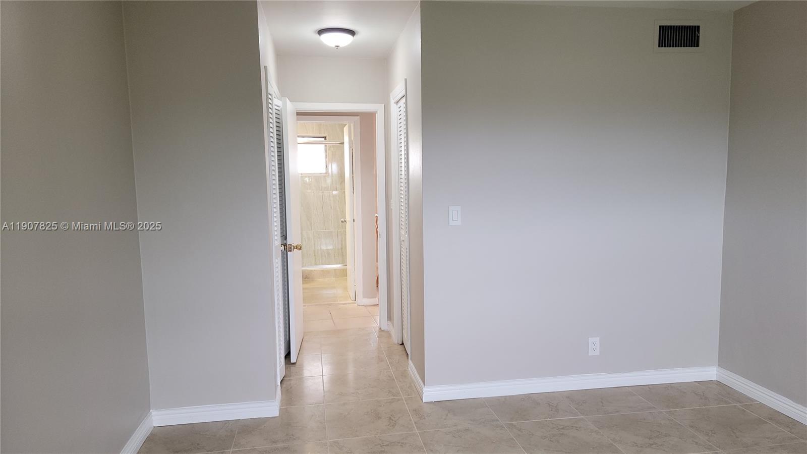 LAKE PARK GARDENS 1 INC C - Residential Lease