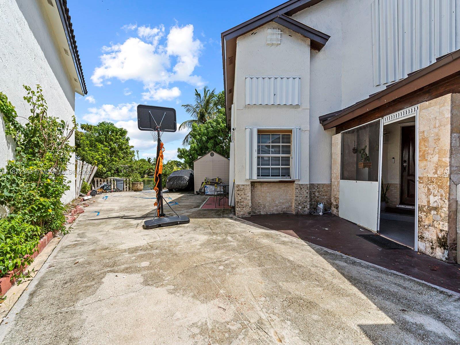 WESTWIND LAKES SEC 6 - Residential