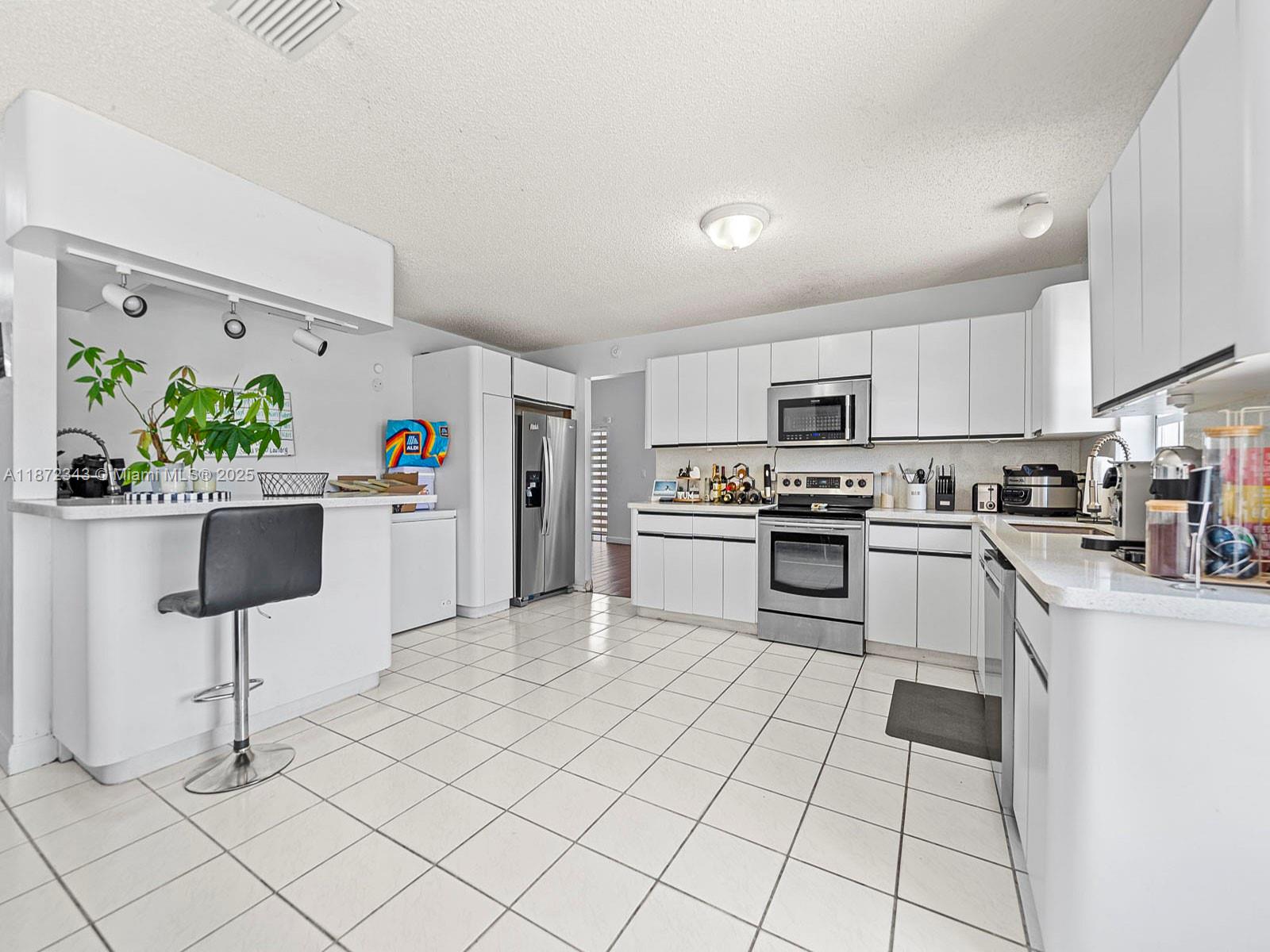 WESTWIND LAKES SEC 6 - Residential