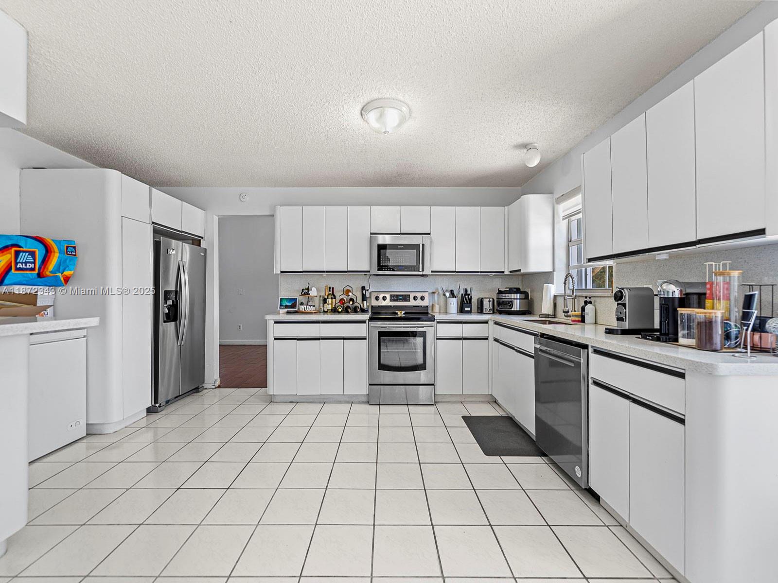 WESTWIND LAKES SEC 6 - Residential