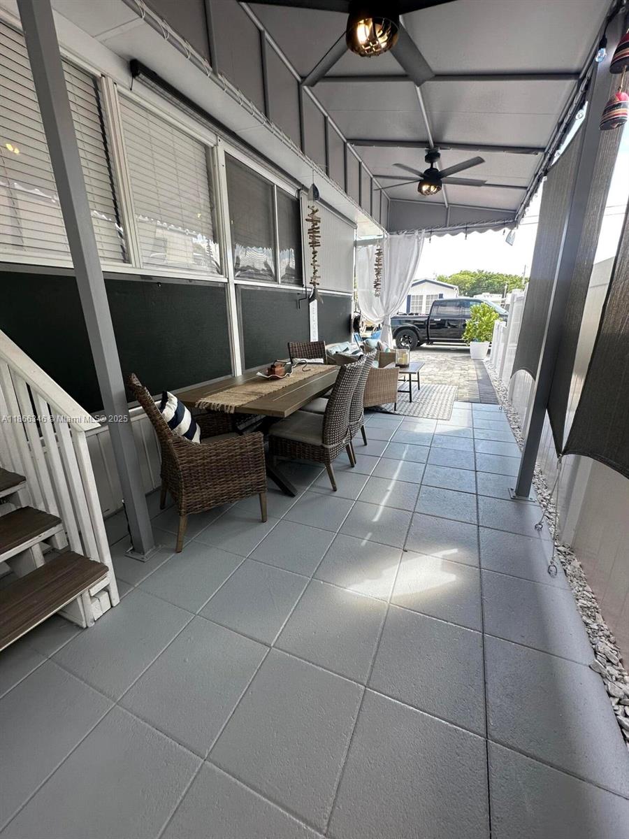325 Calusa St #499