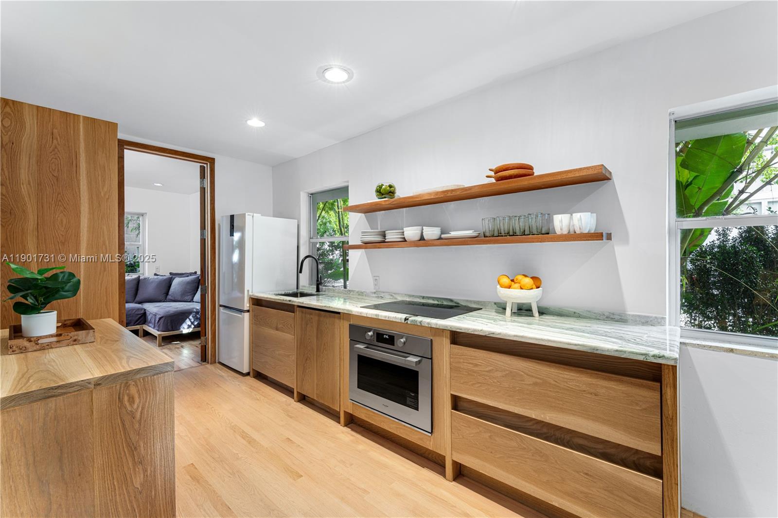 226 Jefferson Ave 1