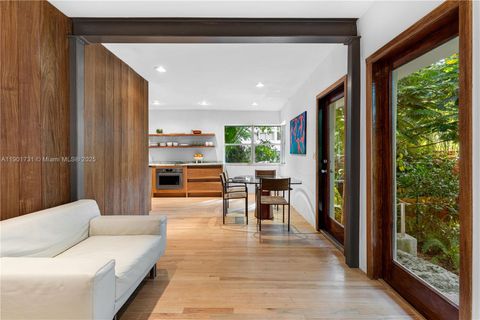 226 Jefferson Ave 1 Miami Beach FL 33139