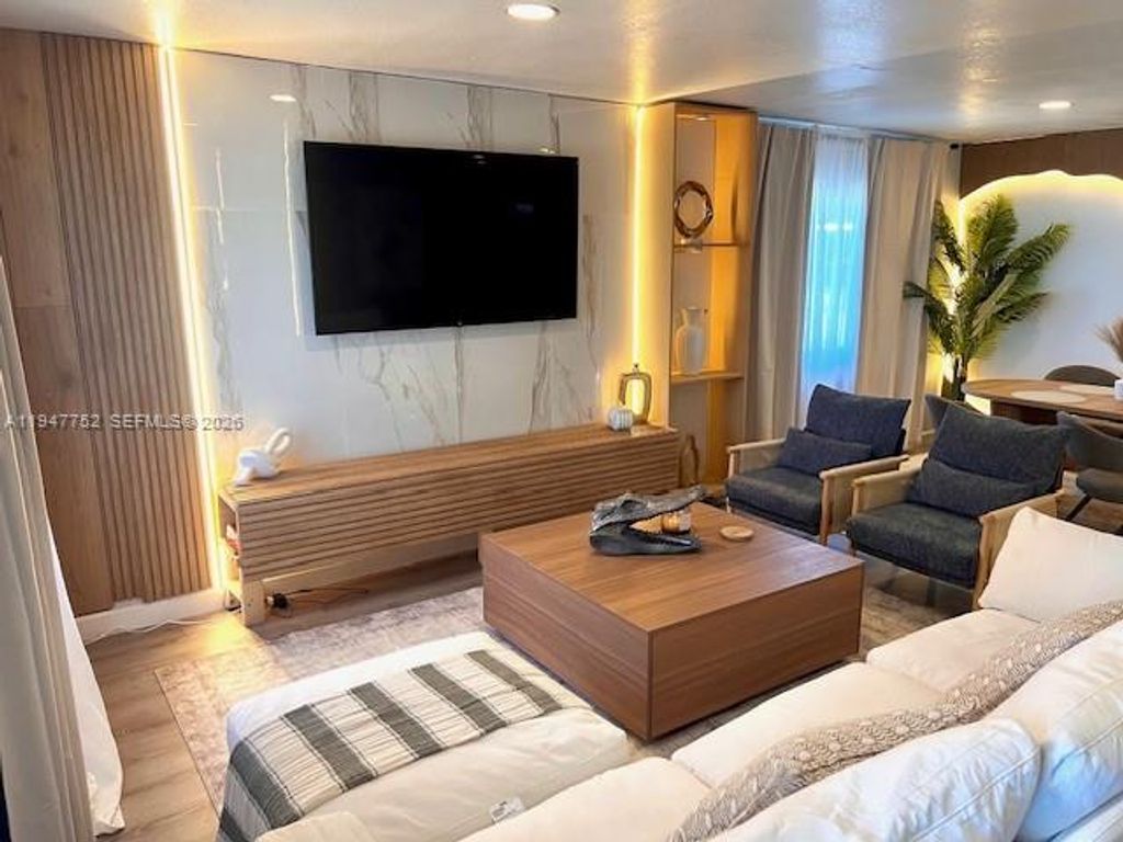 Photo of 601 NW 10th St #1, Hallandale Beach, FL 33009 (MLS # A11947752)