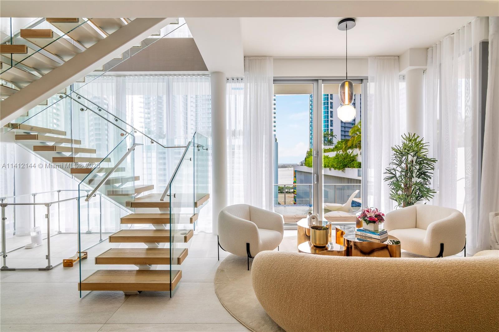 PARAMOUNT MIAMI WORLDCENT - Residential