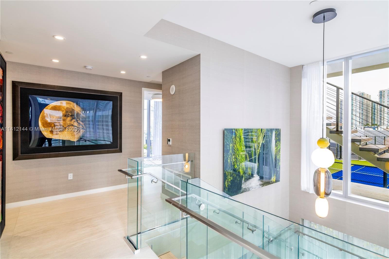 PARAMOUNT MIAMI WORLDCENT - Residential