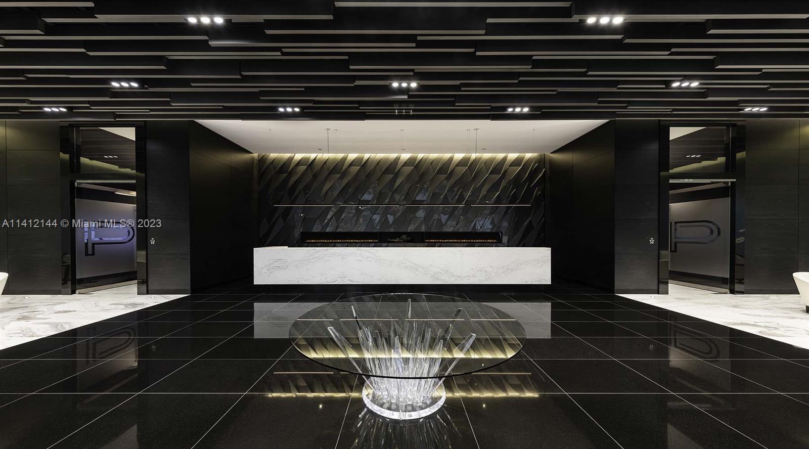 PARAMOUNT MIAMI WORLDCENT - Residential