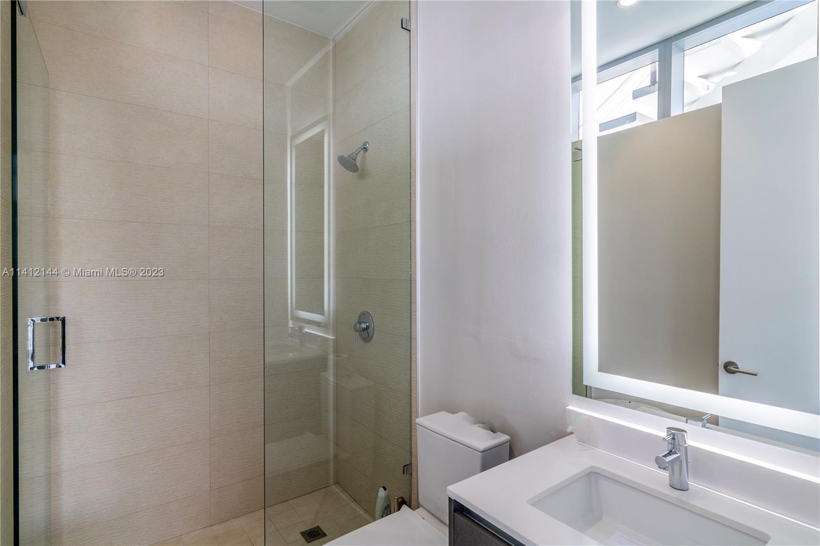 PARAMOUNT MIAMI WORLDCENT - Residential