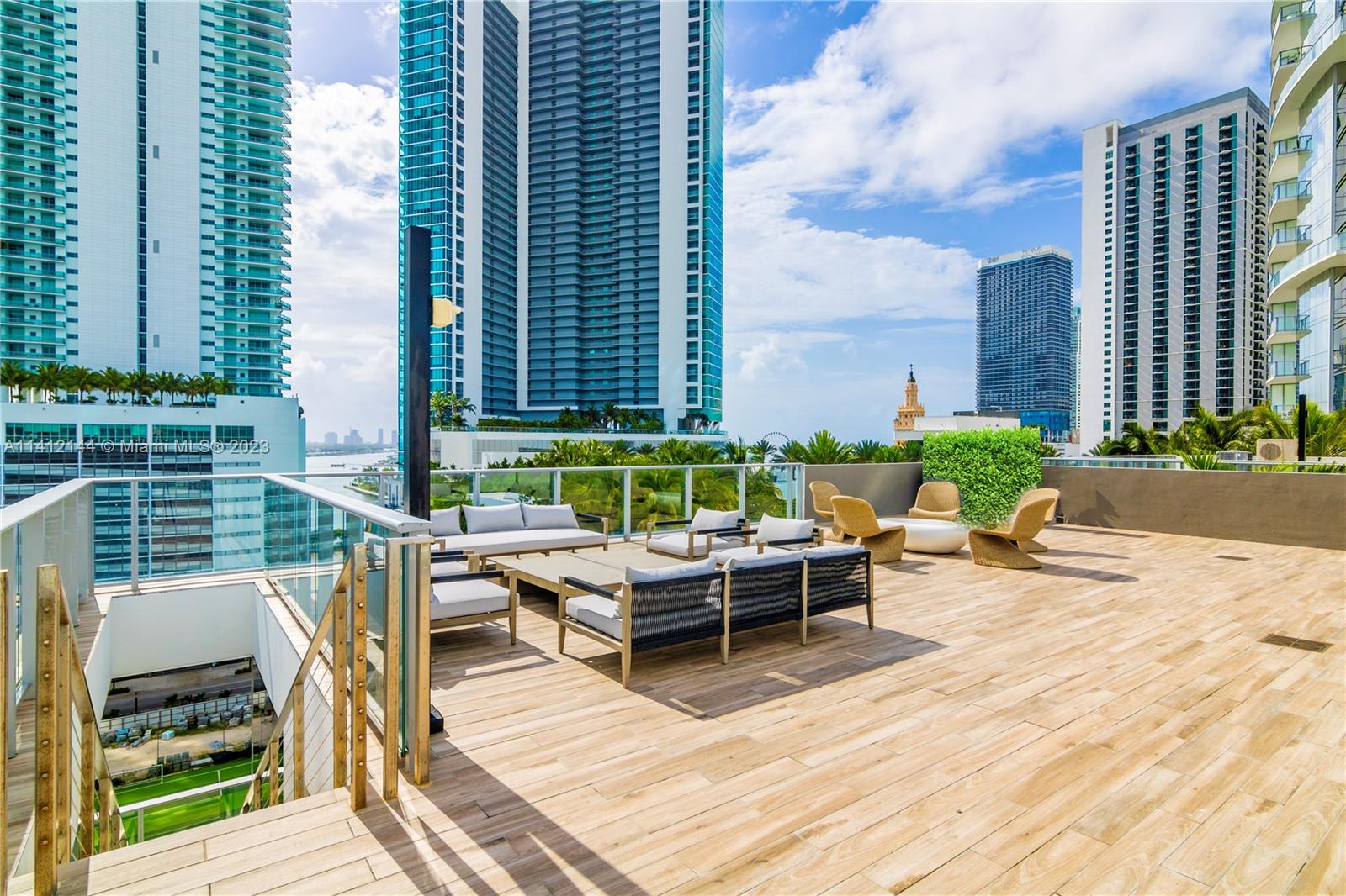 PARAMOUNT MIAMI WORLDCENT - Residential