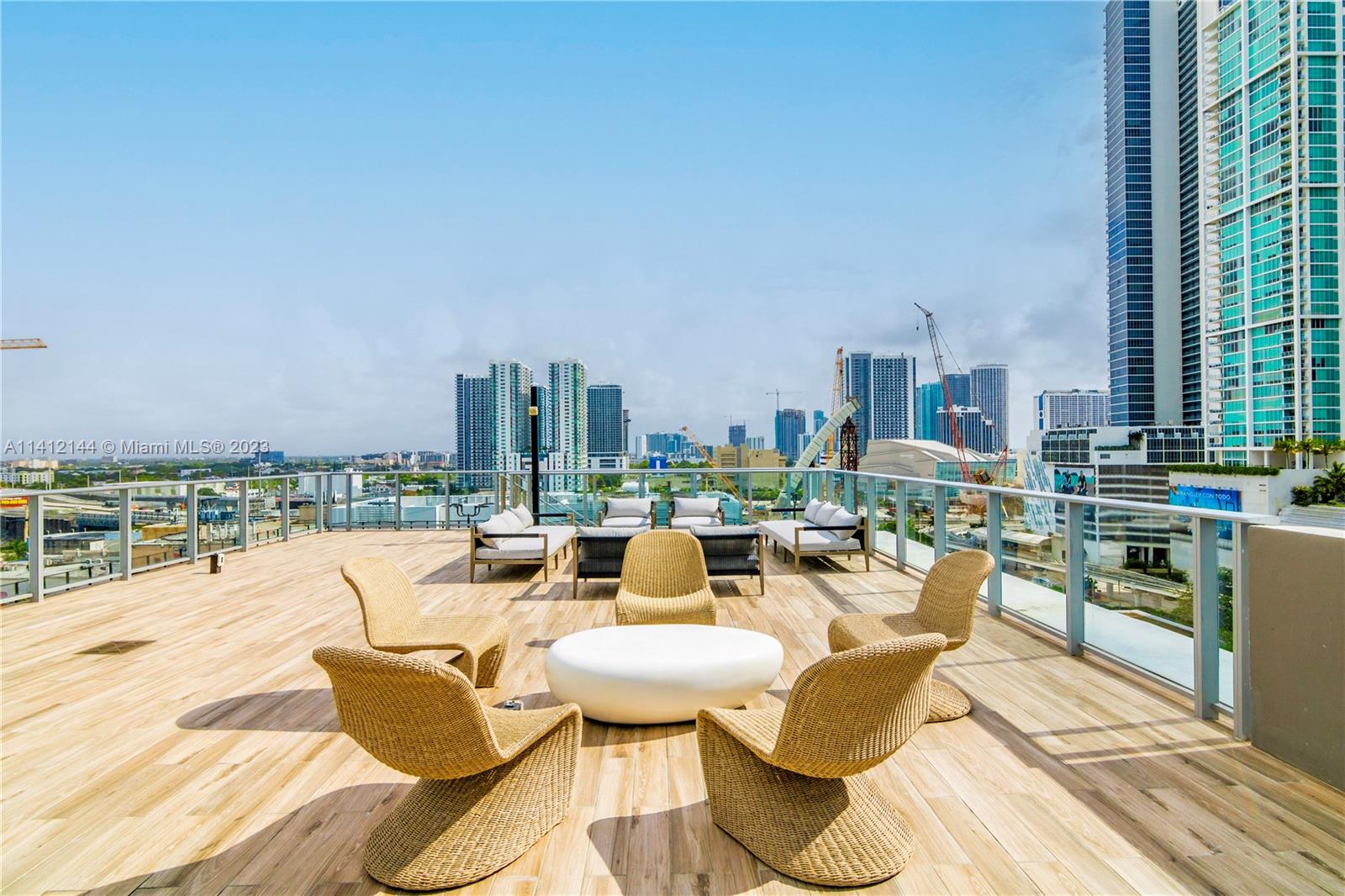 PARAMOUNT MIAMI WORLDCENT - Residential