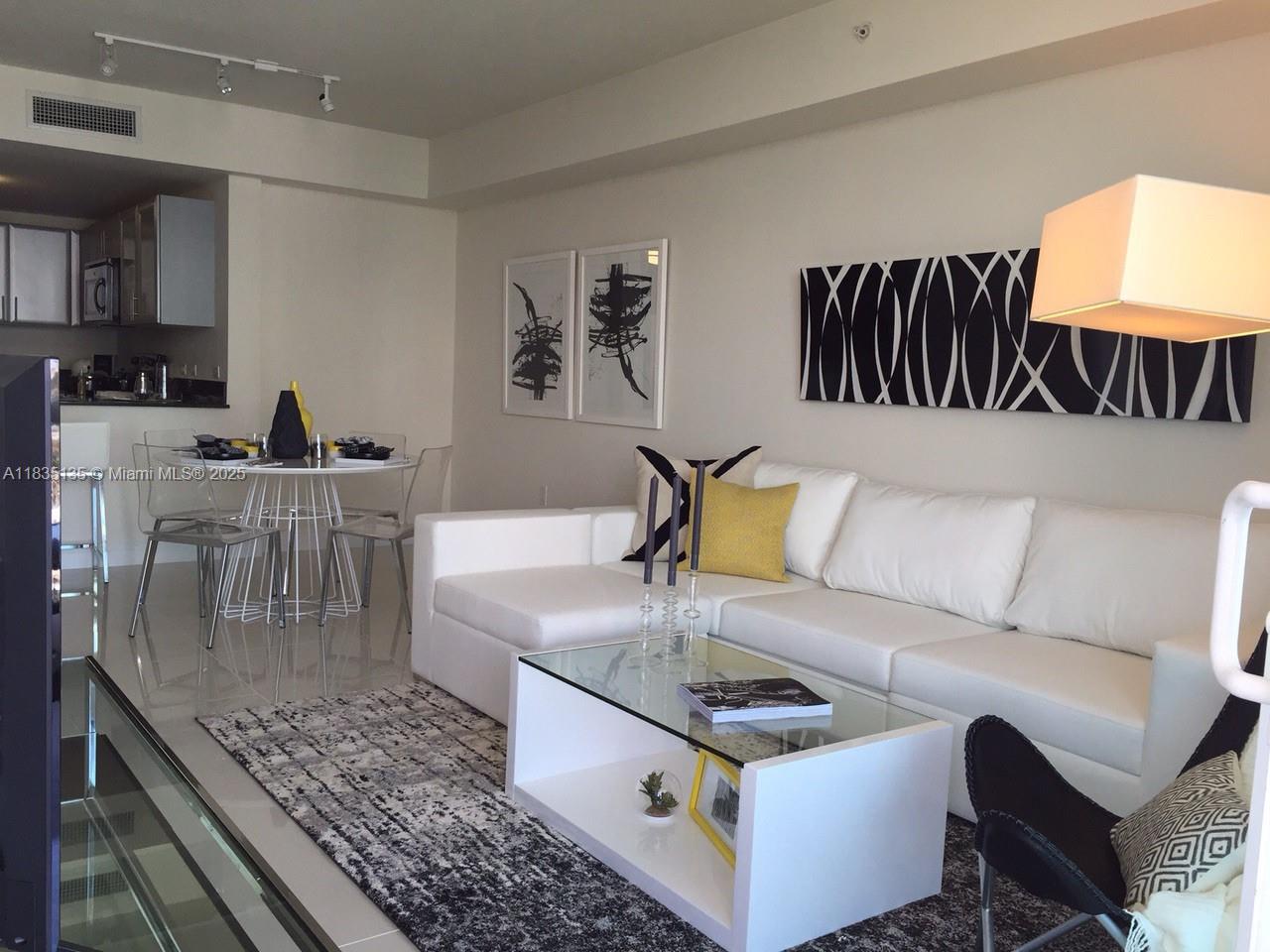 1871 NW S River Dr 1904