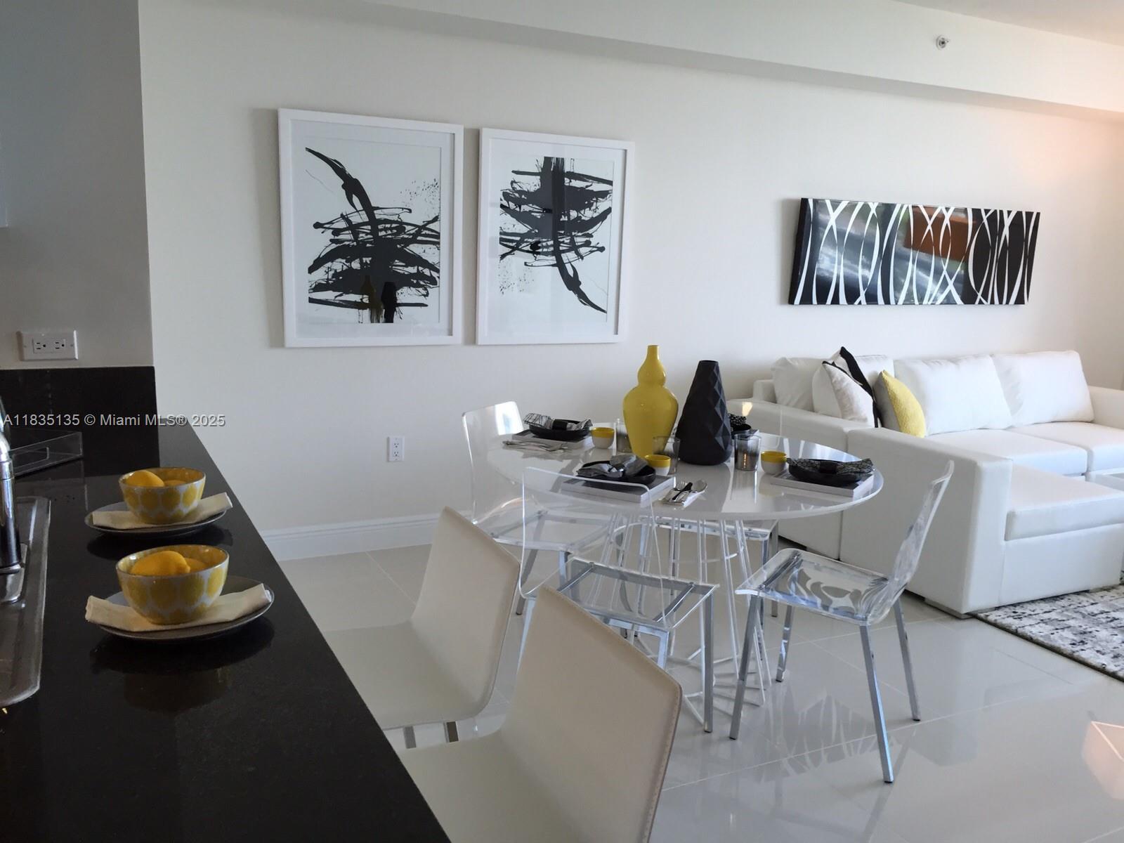 TERRAZAS RIVERPARK VILLAG - Residential