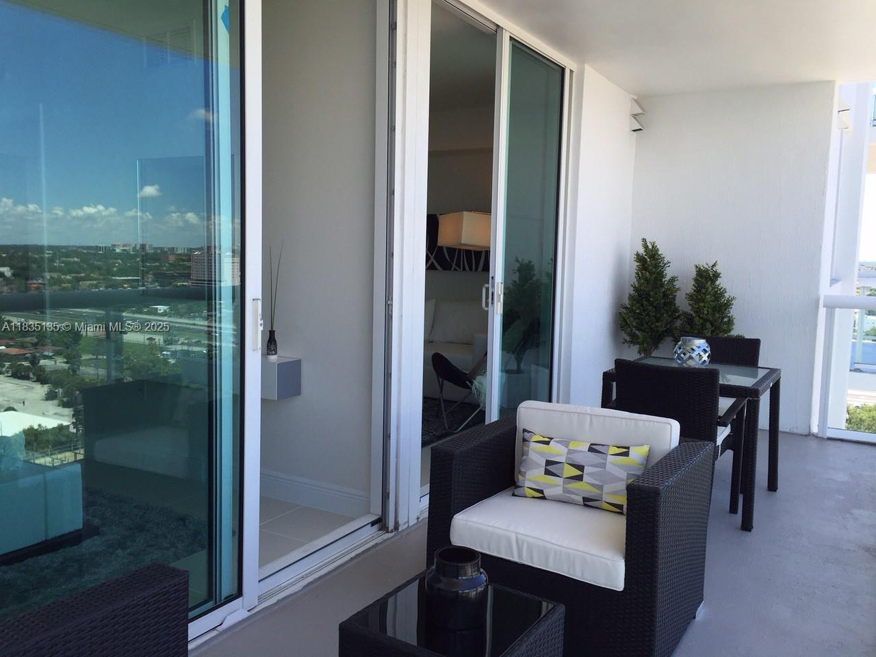 1871 NW S River Dr 1904