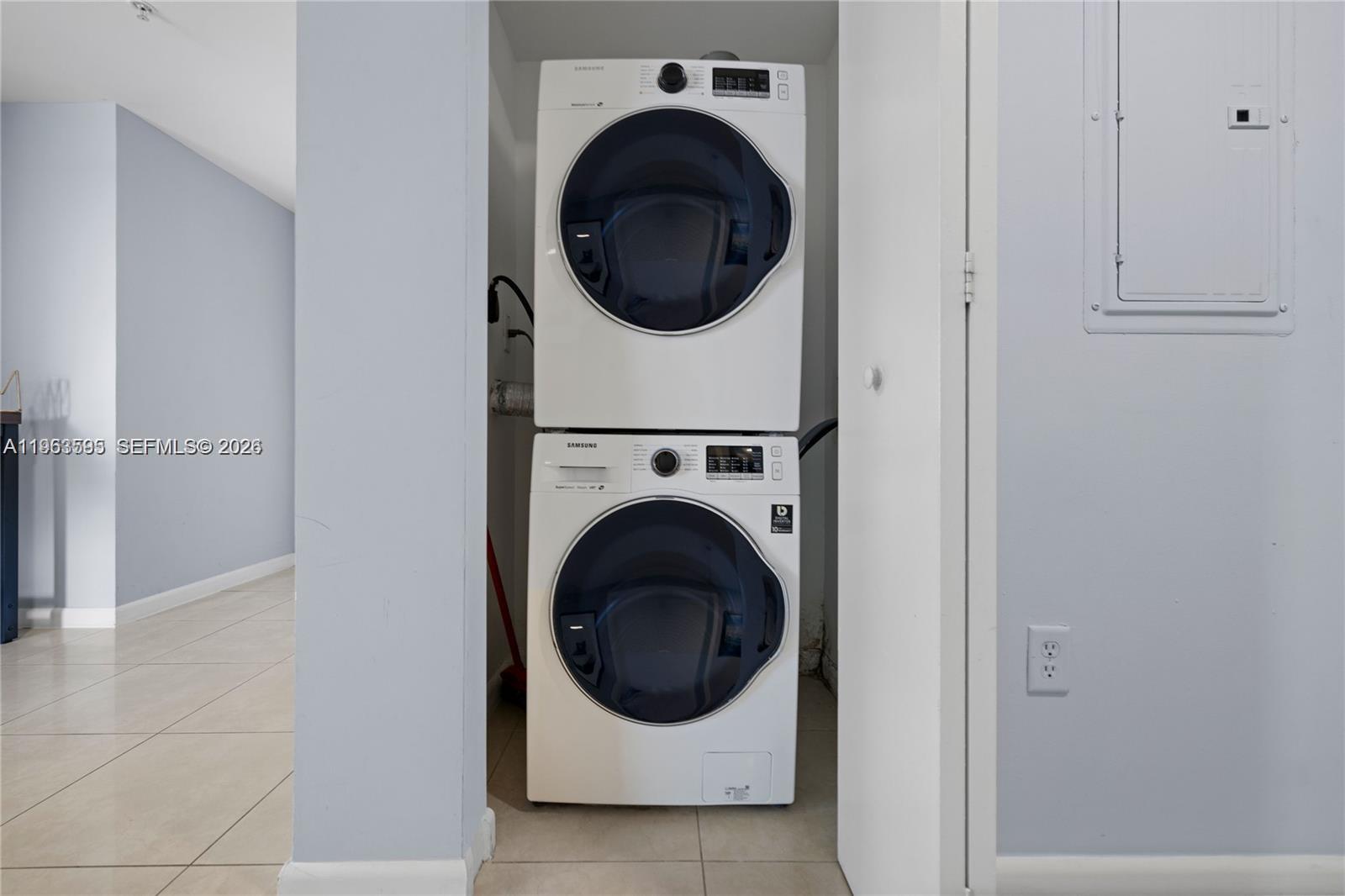 MIDBLOCK MIAMI CONDO - Residential