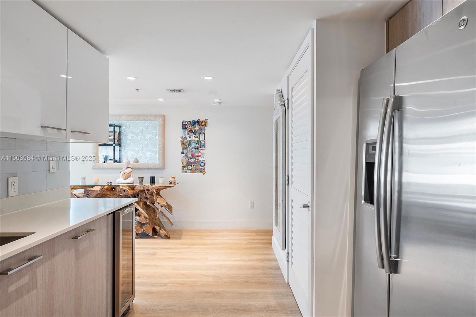 THE PALMS CONDO - Residential