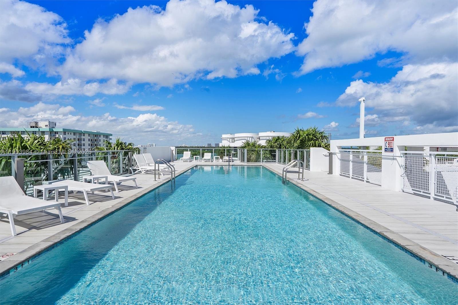 THE PALMS CONDO - Residential