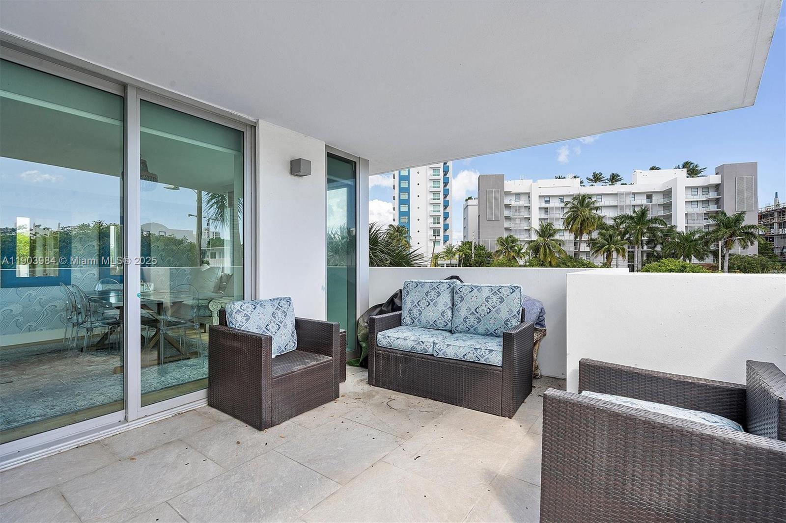 THE PALMS CONDO - Residential