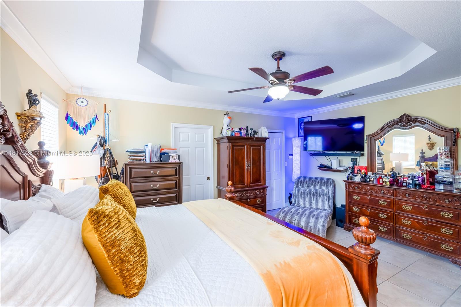 KARENERO FALLS - Residential