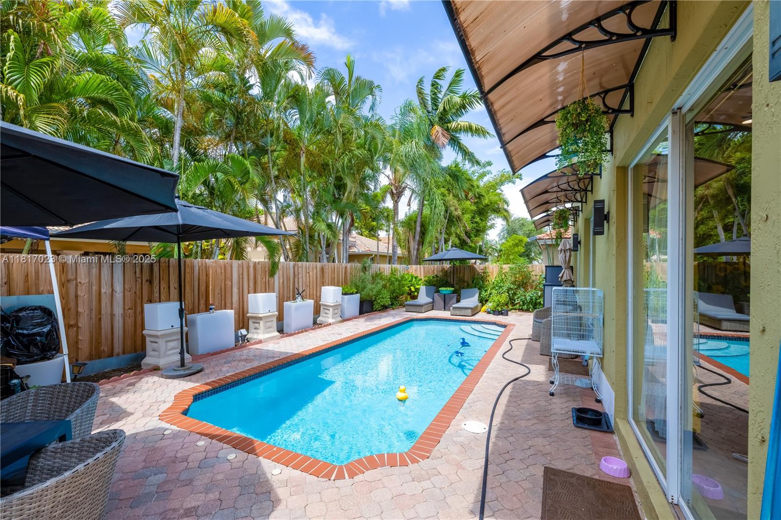 KARENERO FALLS - Residential