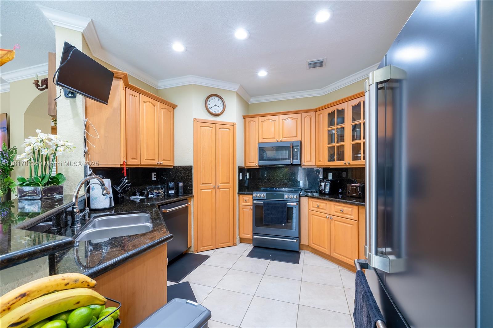 KARENERO FALLS - Residential