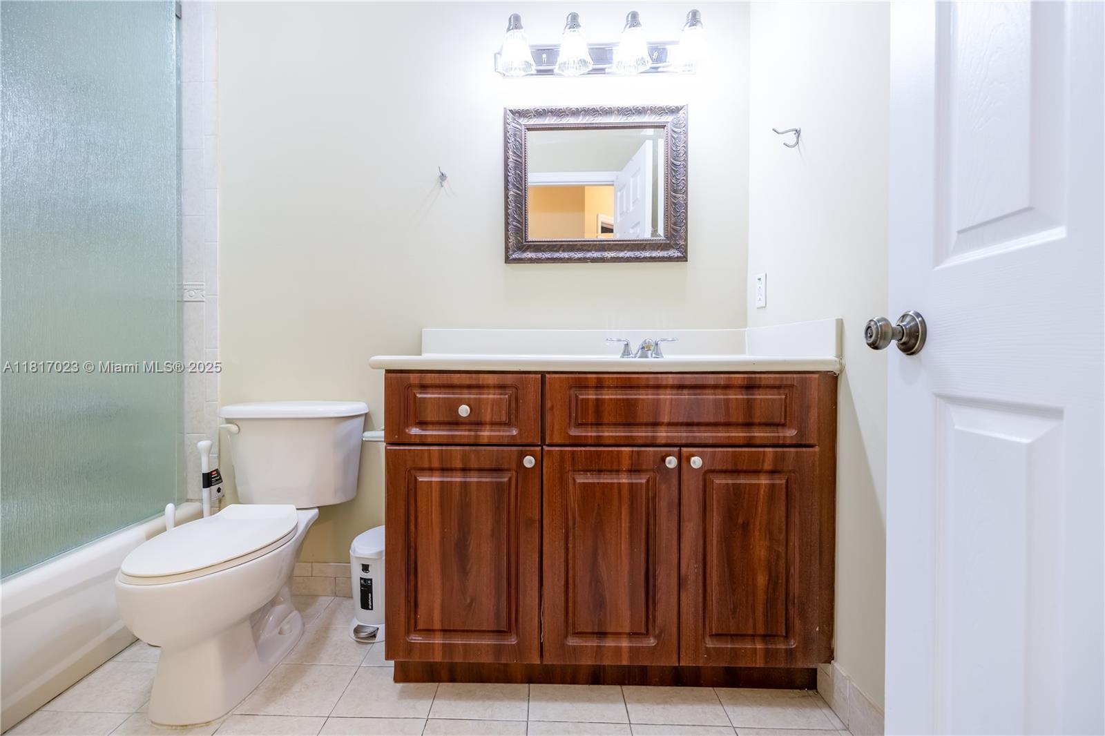 KARENERO FALLS - Residential