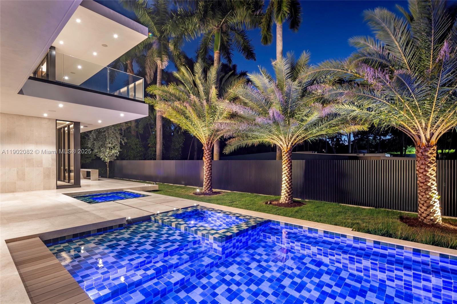 SUNSET ISLANDS-ISLAND NO - Residential