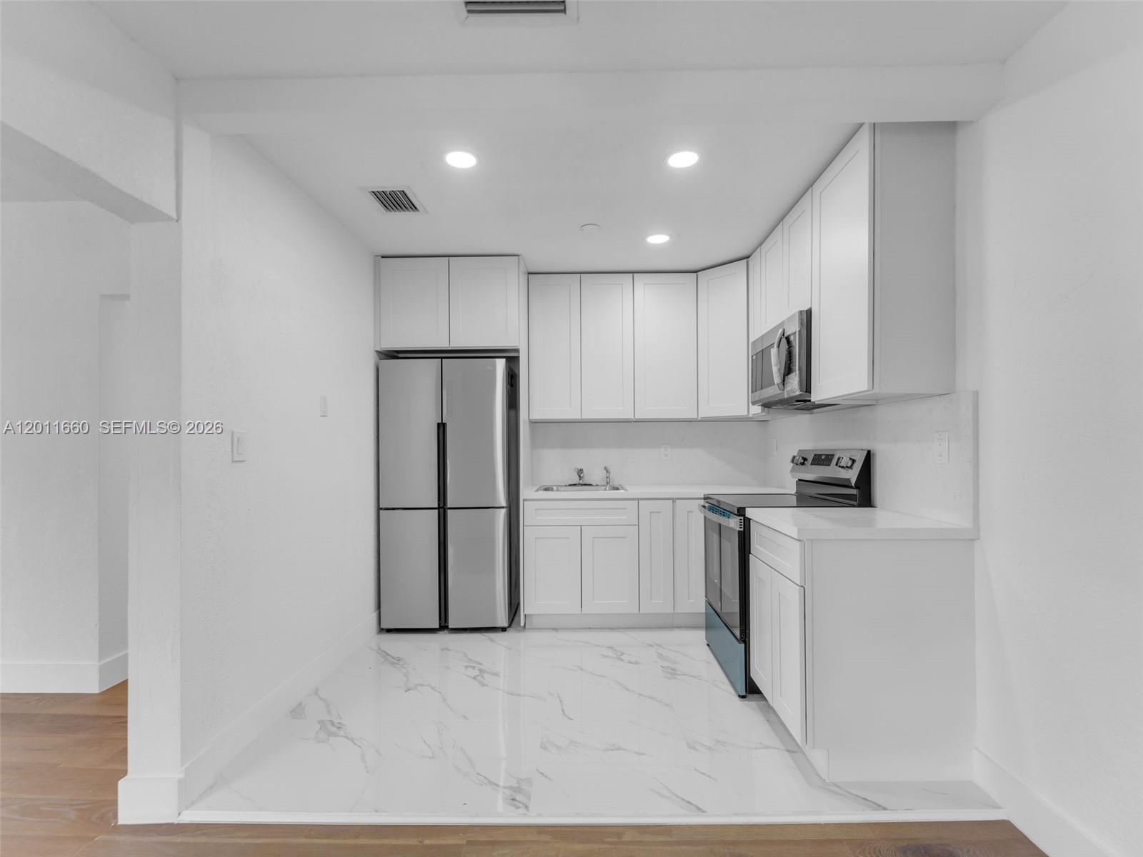BLAKE SUB - Residential Lease