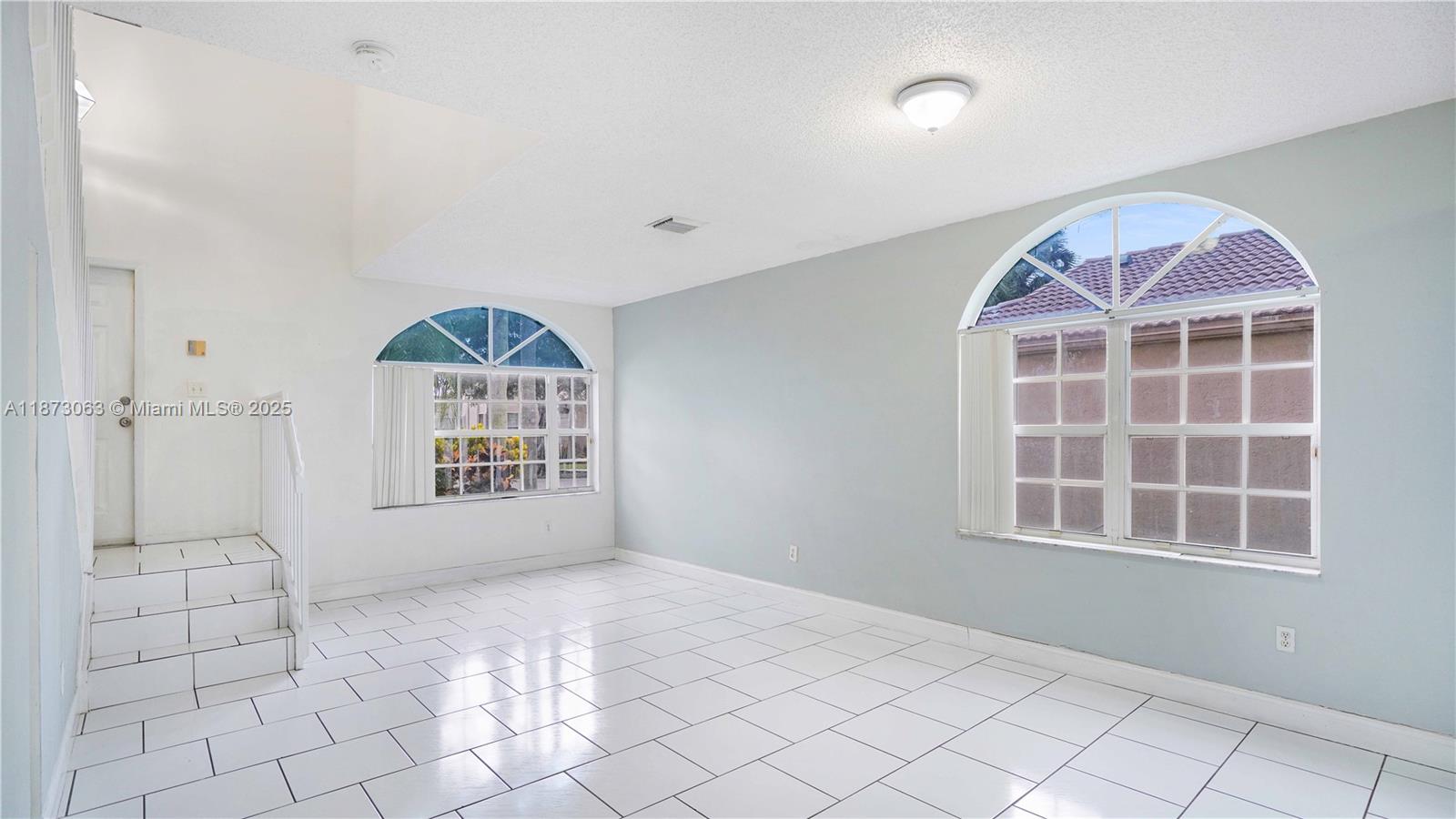 TOWNGATE - Residential