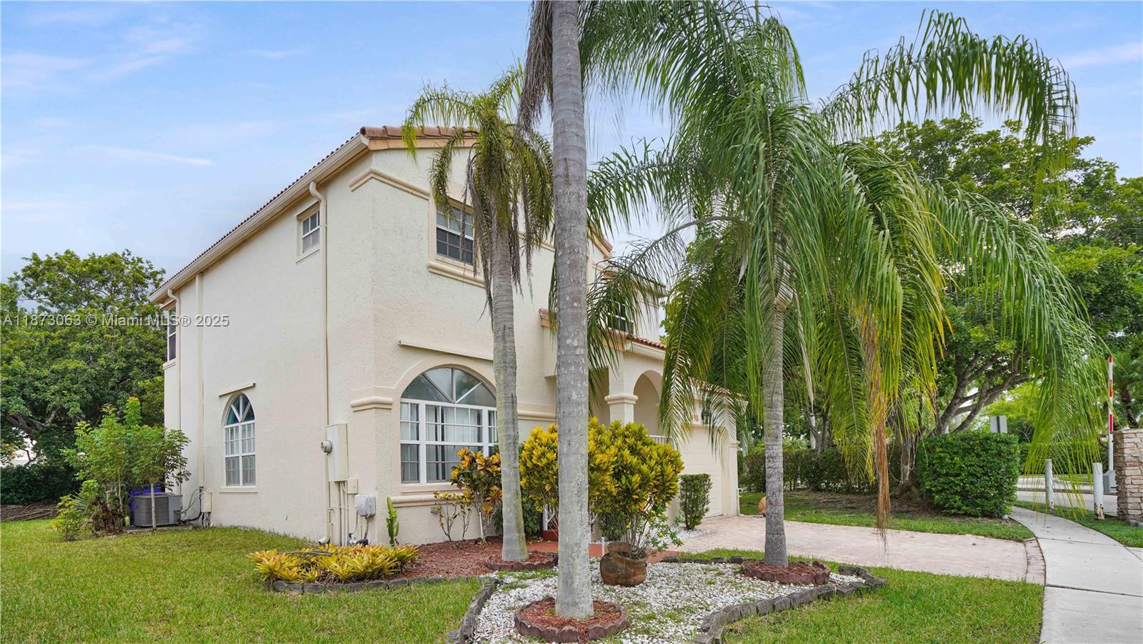 TOWNGATE - Residential