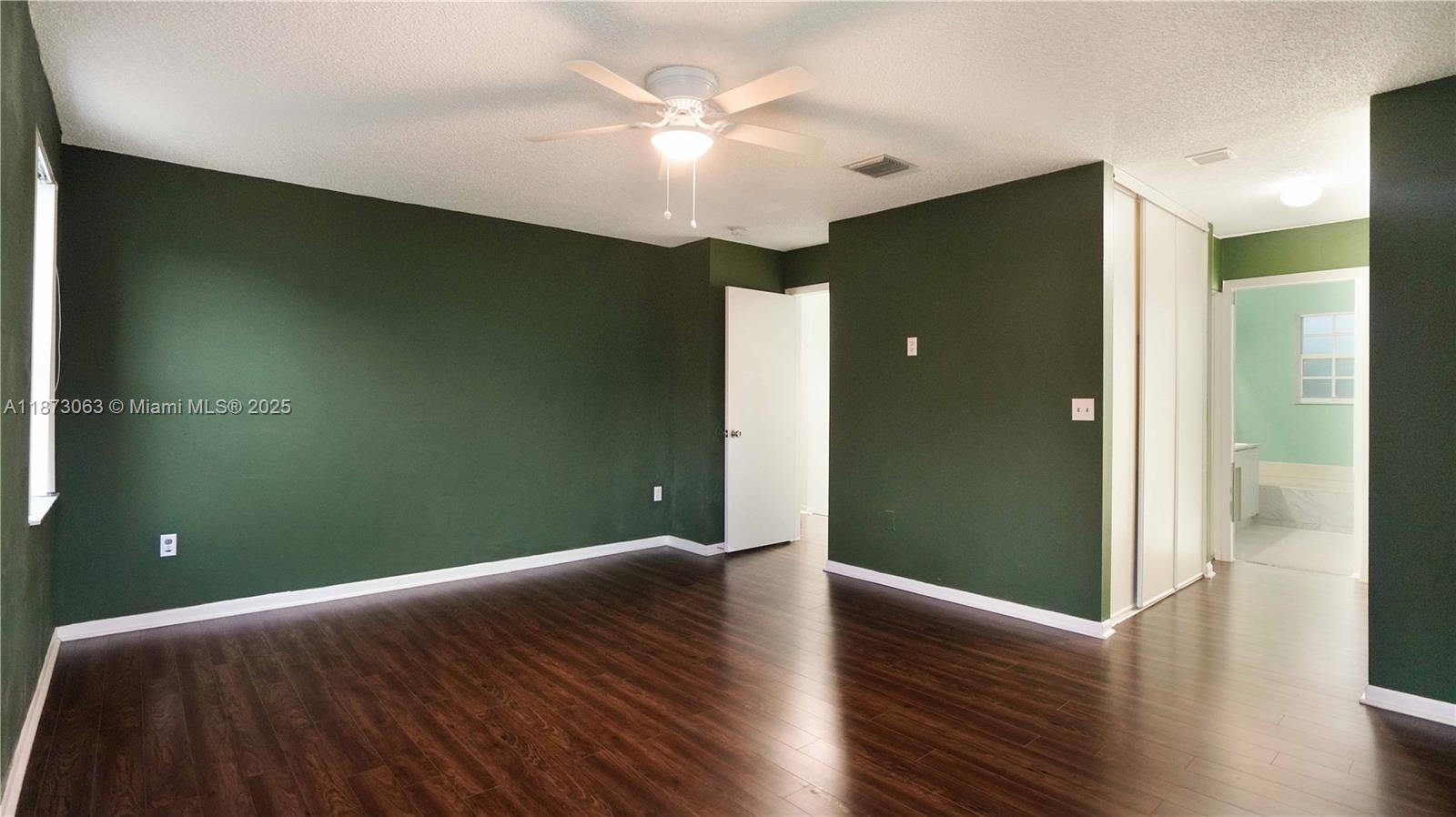 TOWNGATE - Residential