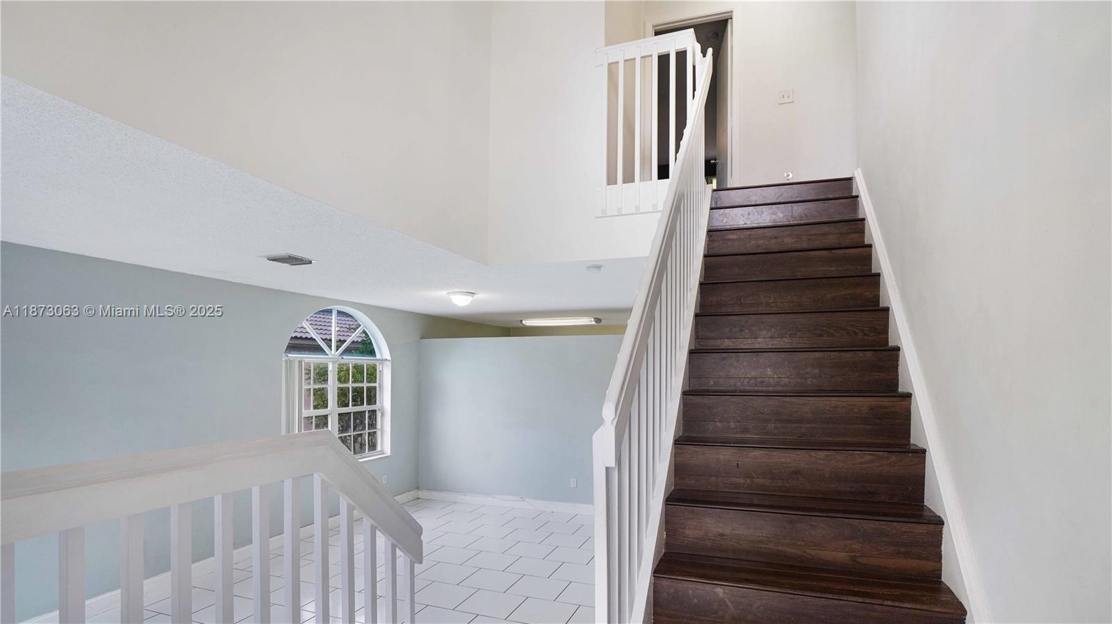 TOWNGATE - Residential