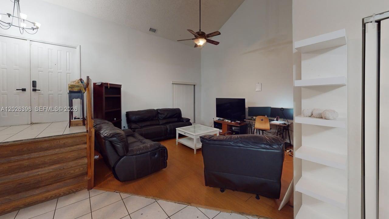 LAKES OF THE MEADOW SEC 4 - Residential