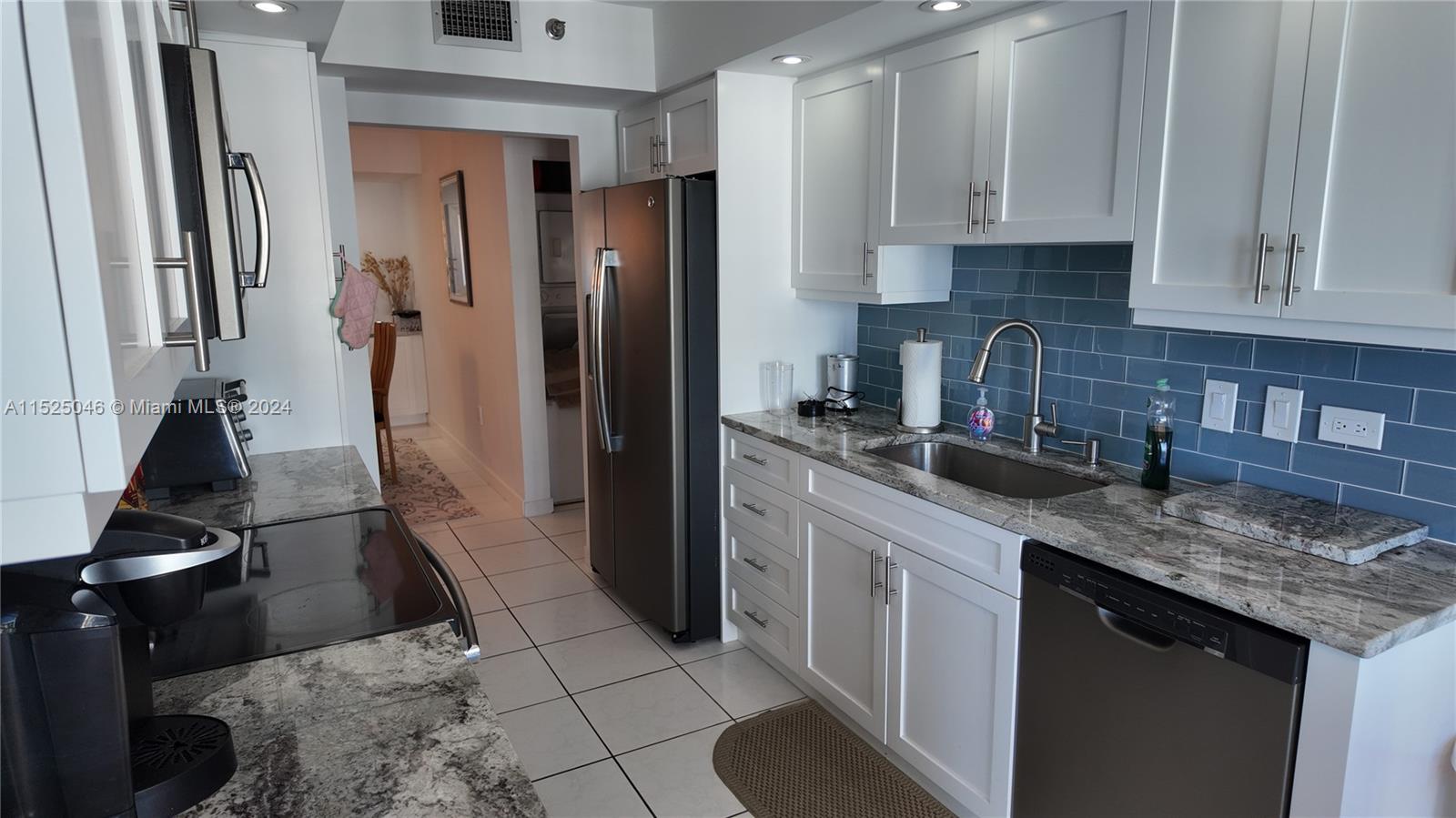 SUMMIT CONDO - Residential Lease