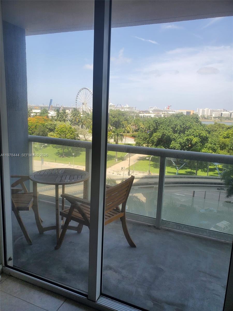 50 BISCAYNE CONDO - Residential Lease