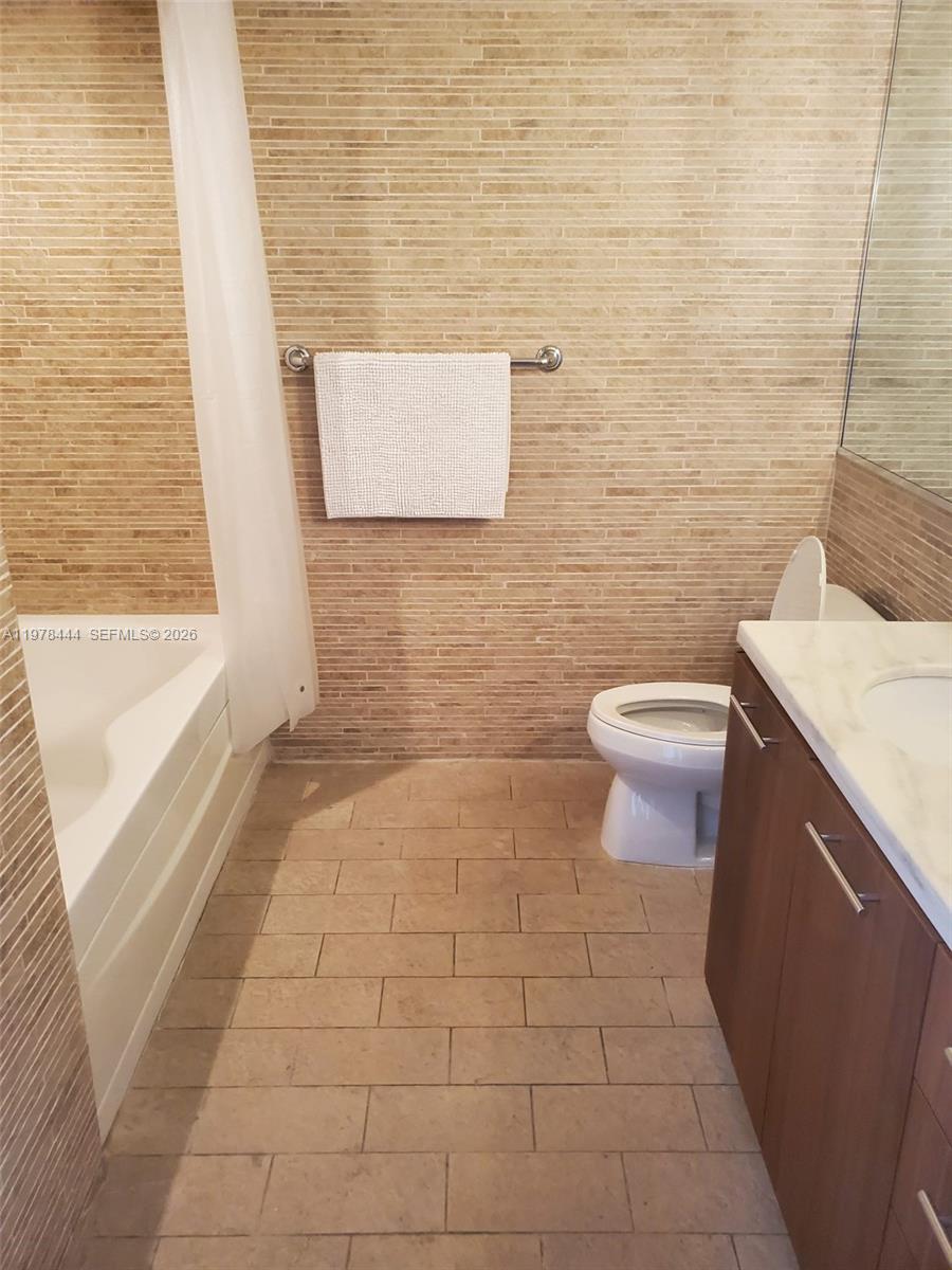 50 BISCAYNE CONDO - Residential Lease