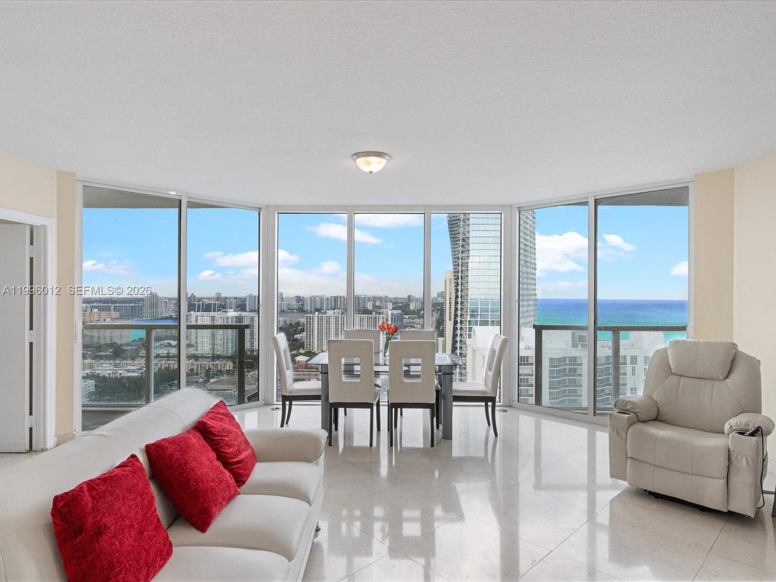 LA PERLA CONDO - Residential Lease