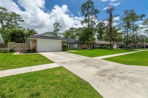 13976 Aster Ave Wellington FL 33414