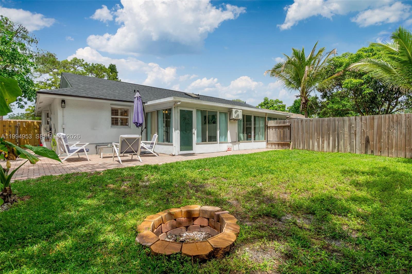 SUGAR POND MANOR OF WELLI - Residential