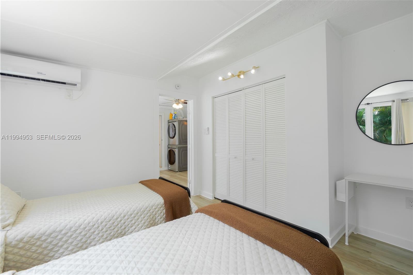 SUGAR POND MANOR OF WELLI - Residential