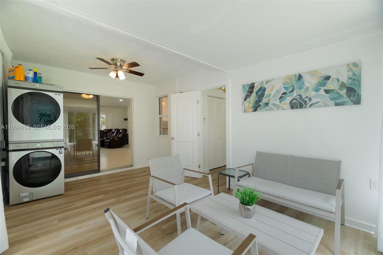 SUGAR POND MANOR OF WELLI - Residential