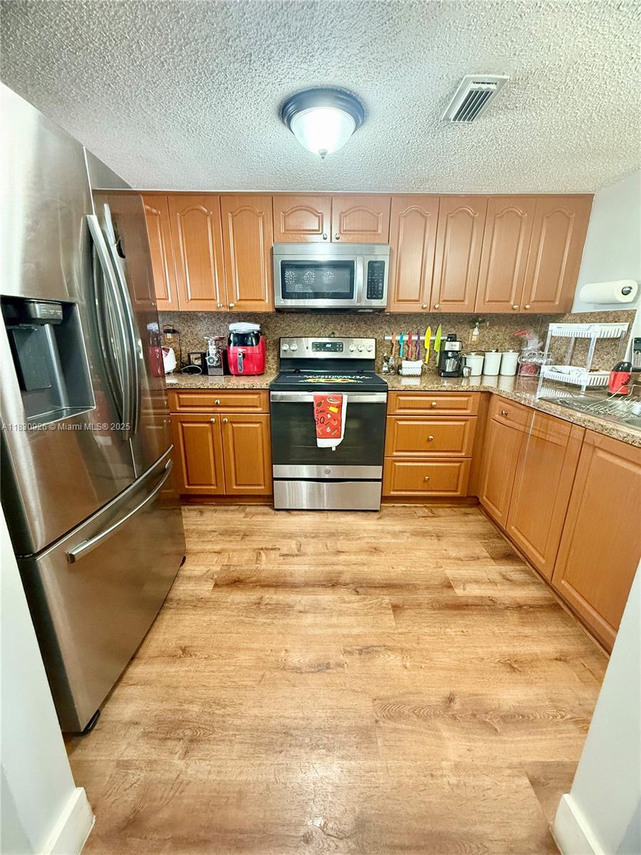 9917 W Okeechobee Rd 3-201