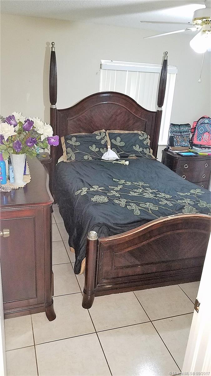 MAJESTIC ESTATES 3RD ADDN - Residential Lease