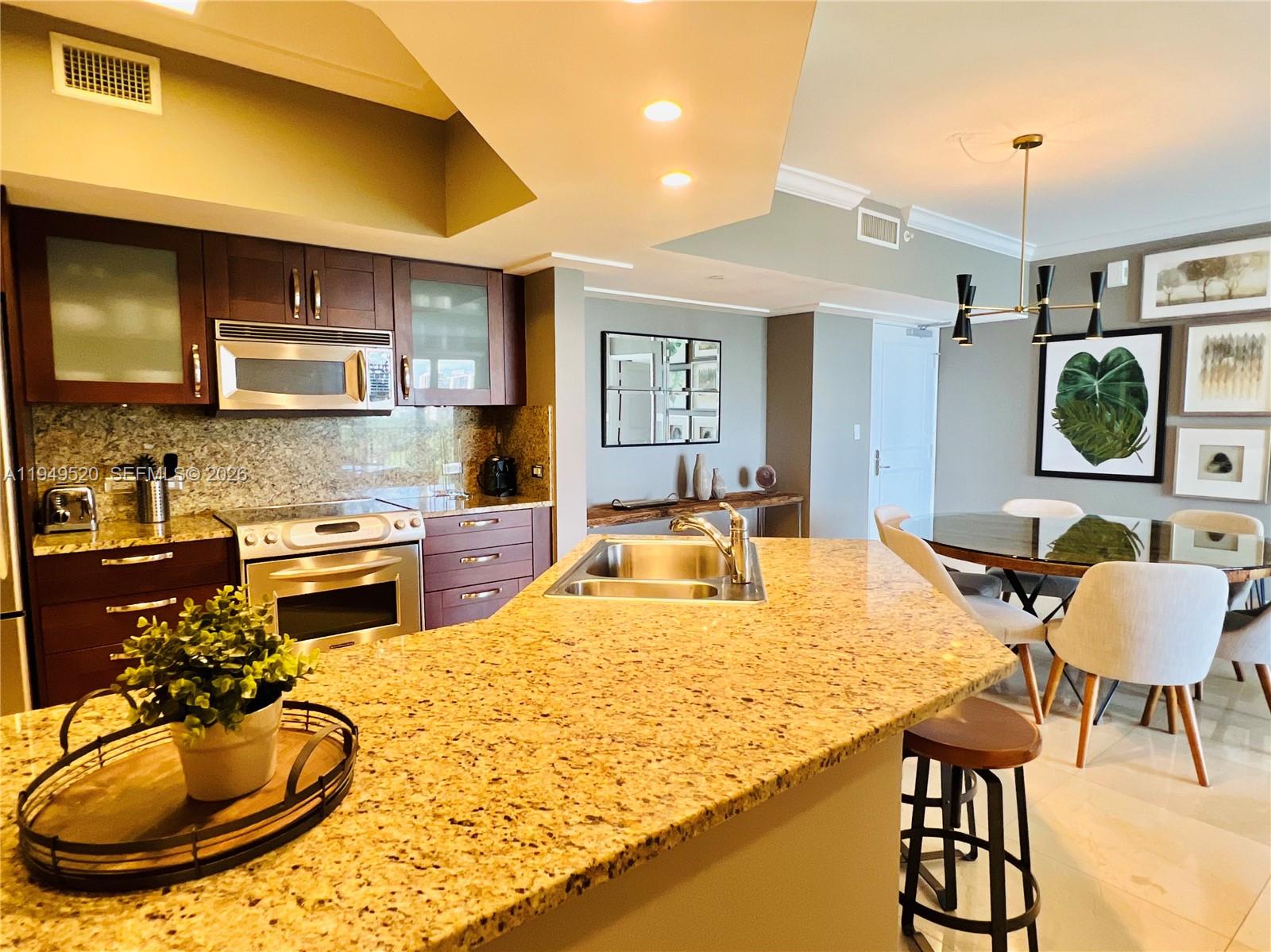 TURNBERRY VLG NO TOWER CO - Residential