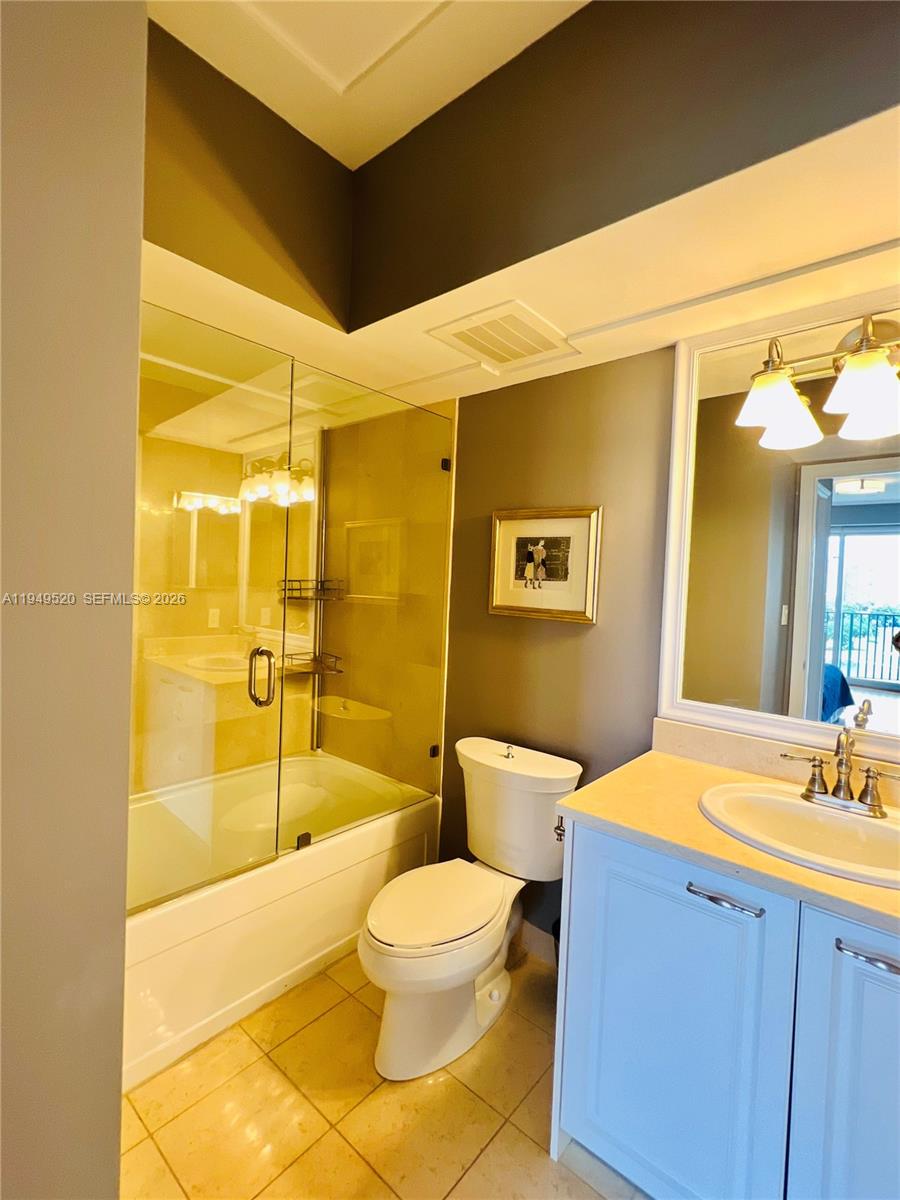 TURNBERRY VLG NO TOWER CO - Residential