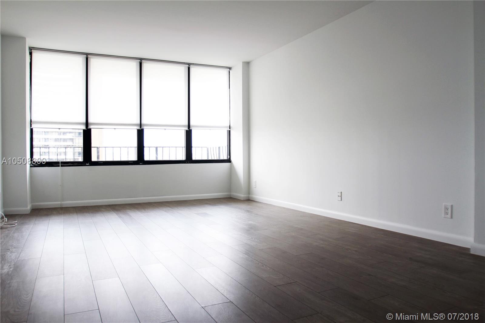 THE PALM BAY YACHT CLUB C - Residential