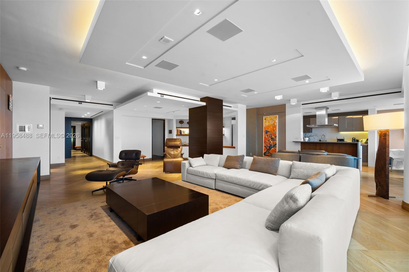 BAL HARBOUR TOWER CONDO - Residential