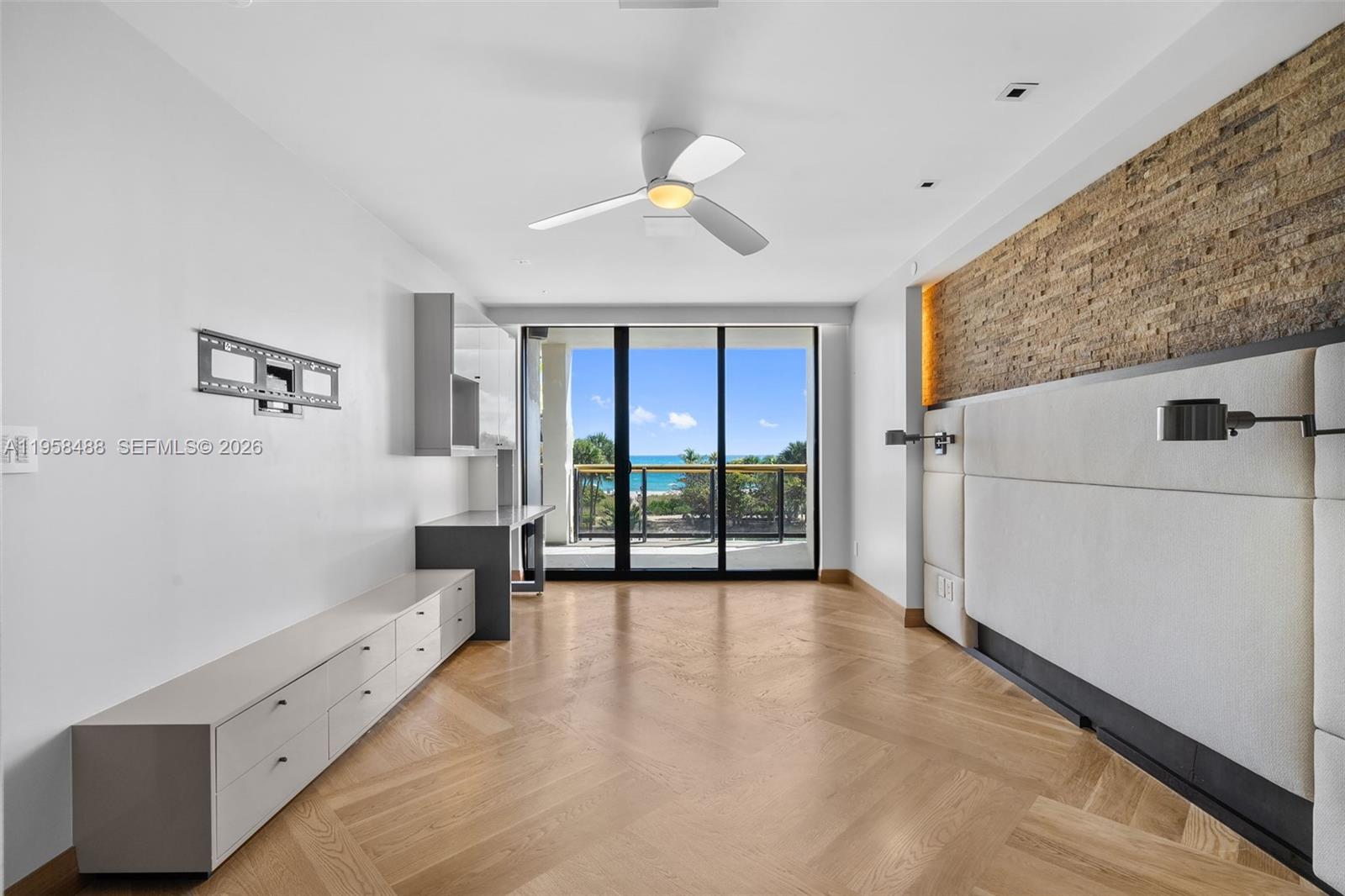 BAL HARBOUR TOWER CONDO - Residential