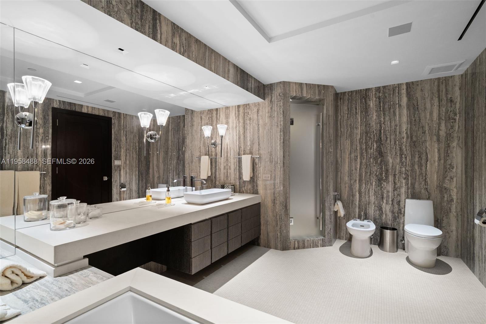 BAL HARBOUR TOWER CONDO - Residential