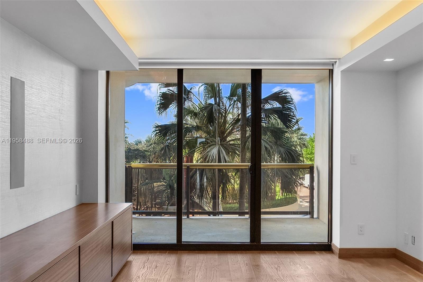 BAL HARBOUR TOWER CONDO - Residential