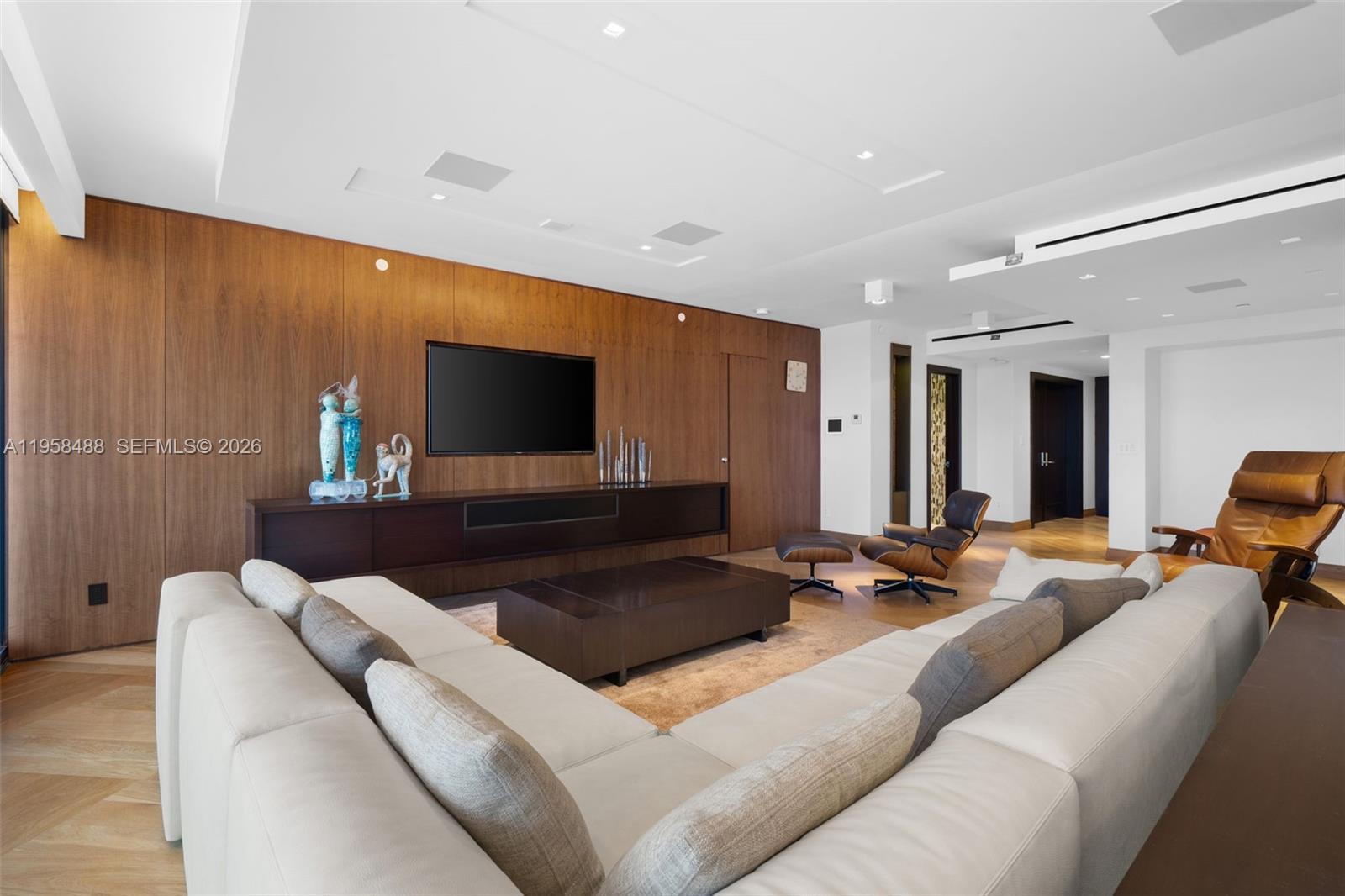 BAL HARBOUR TOWER CONDO - Residential